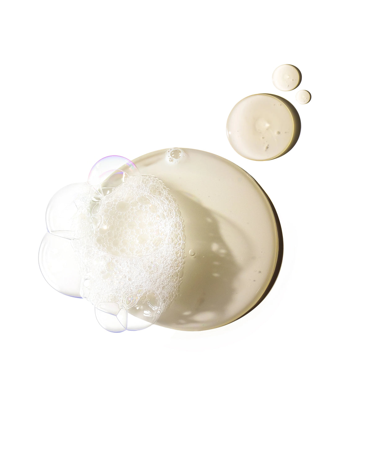 Clear CULISE shampoo gel with lather